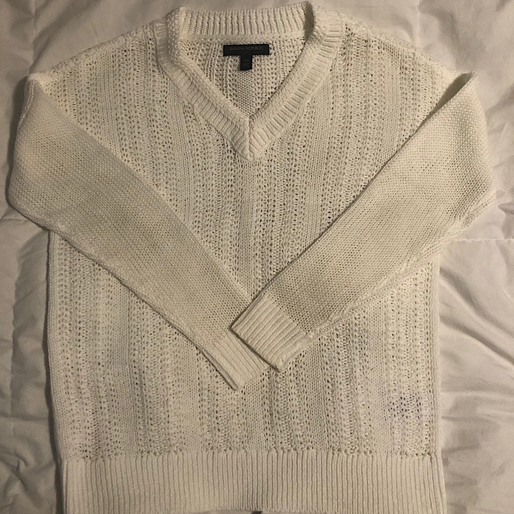 Lightweight sweater